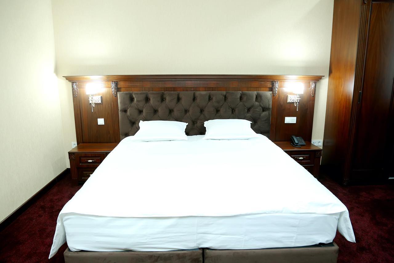 Hotel Grand Capital Tashkent Luaran gambar